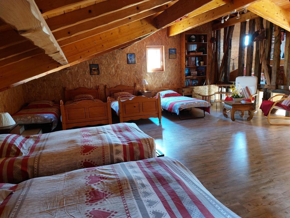 Les Gites De Laures Monblanc Kültér fotó