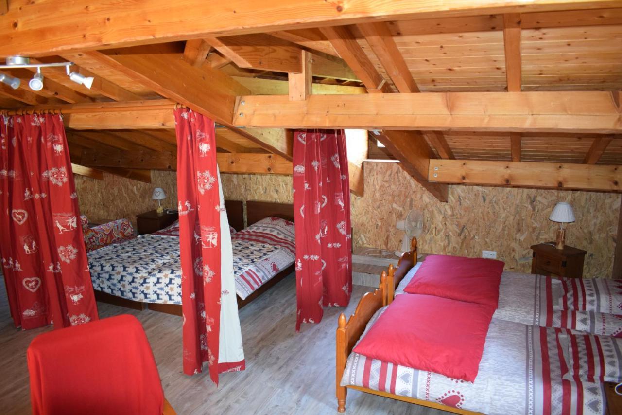 Les Gites De Laures Monblanc Kültér fotó
